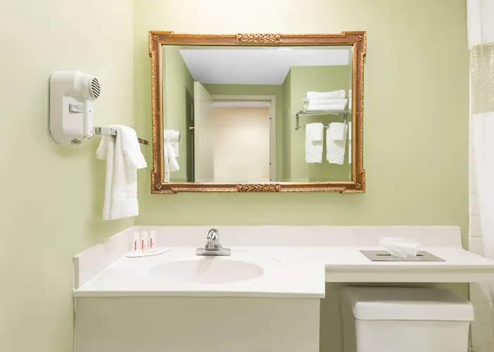 Ramada By Wyndham Hotel 3*