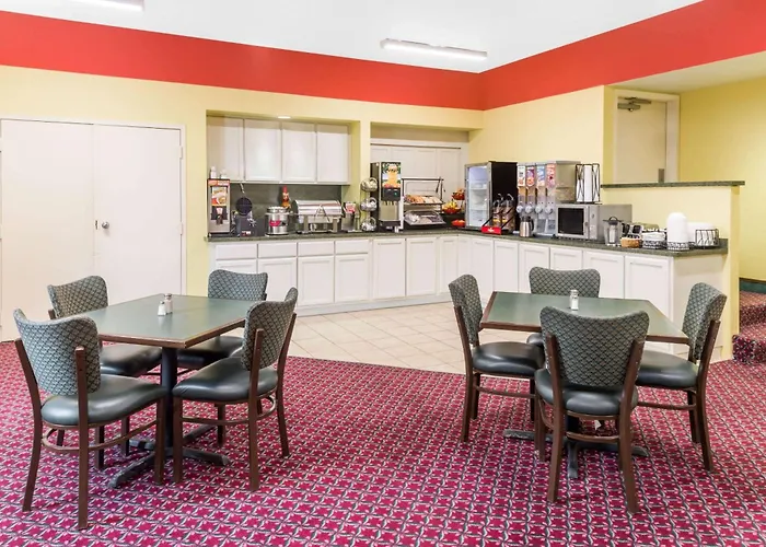 Ramada By Wyndham 3* Vandalia