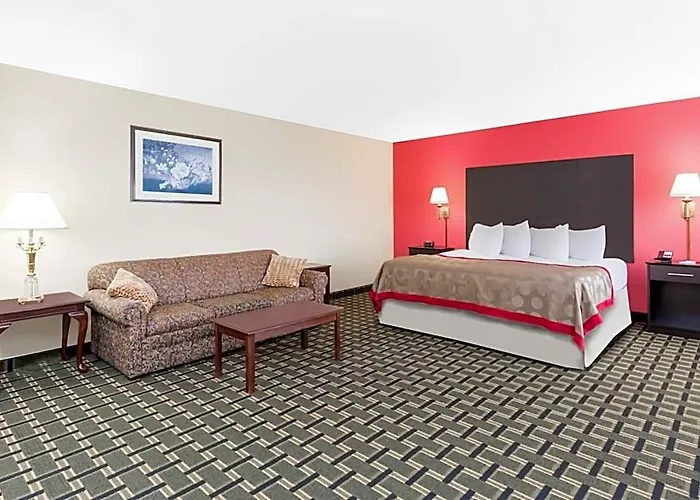 Ramada By Wyndham Hotel Vandalia