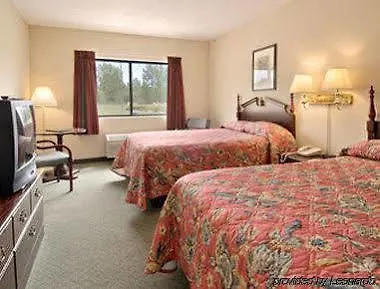 Ramada By Wyndham Hotel Vandalia